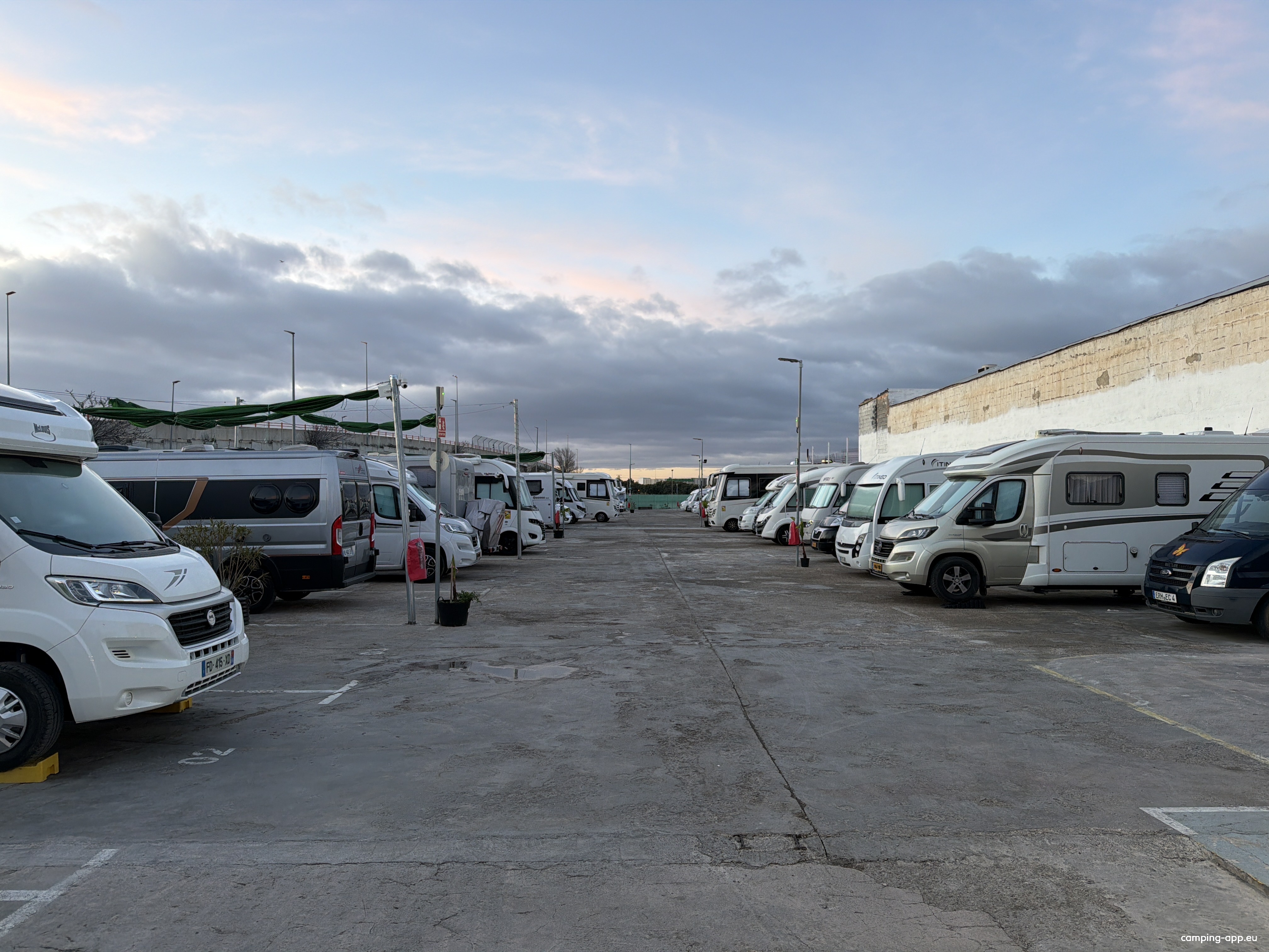 Camper Park Aldaia — Місце для кемперів in Aldaia