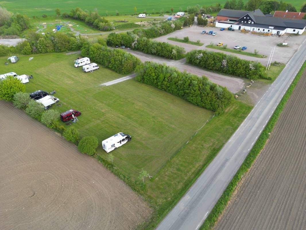 Paradiset på Kulla — Camperplaats in Mjöhult