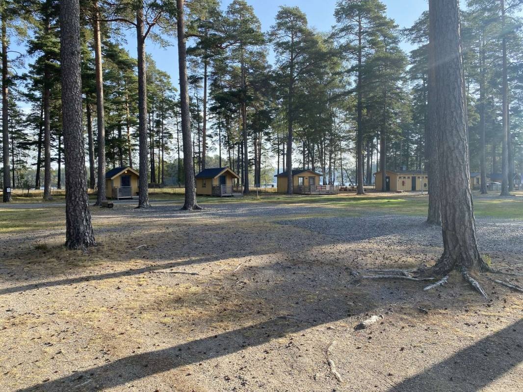Revelbadets Camping — Campingplatz in Askersund