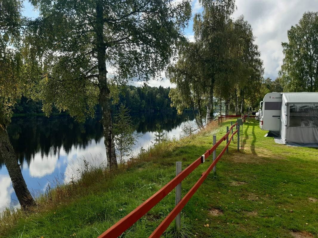Dalarna Älv Camping — Campingplass in 