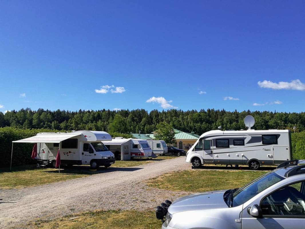Parken Zoo Camping & Stugby — Campingplats in Eskilstuna