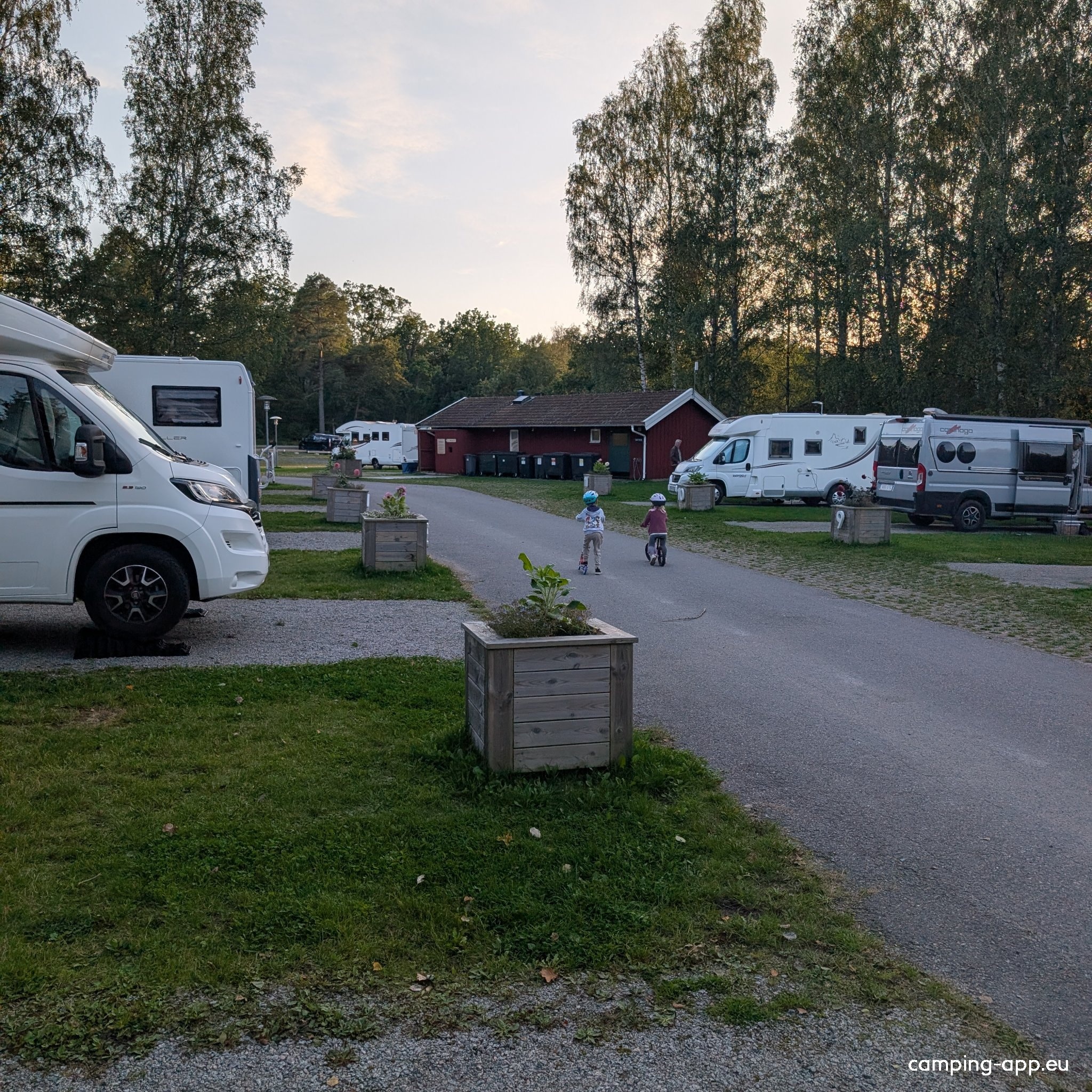 Marholmen Camping — Campingplads in Norrtälje