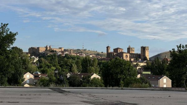 Siguënza Área de Autocaravans