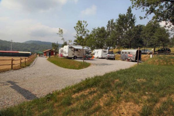 Campeggio Con Cavalli