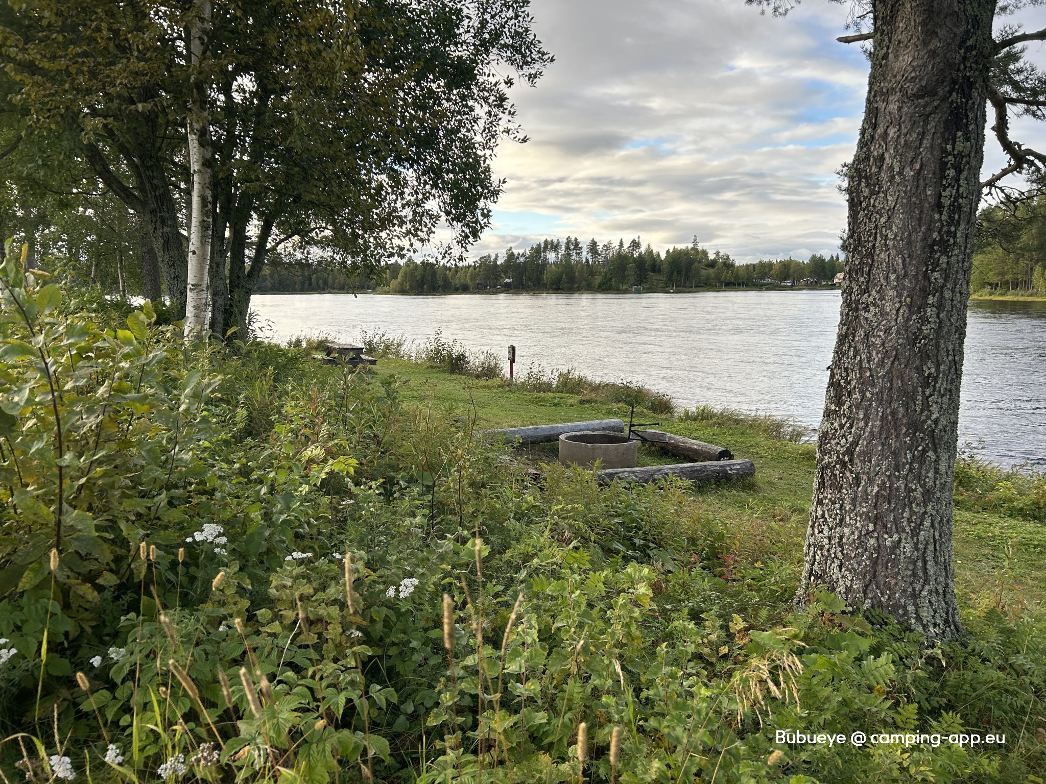 Kvissleströmmens Fiskecamping — Foto 2