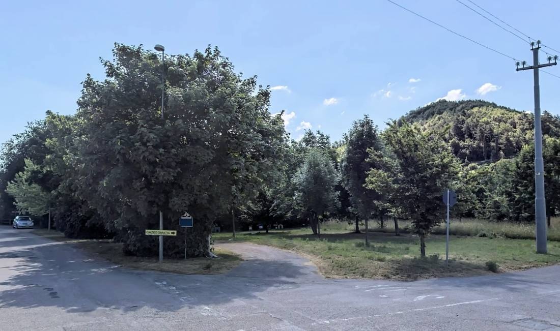 V/E Station cascata del sasso — Stellplatz in Sant'Angelo In Vado