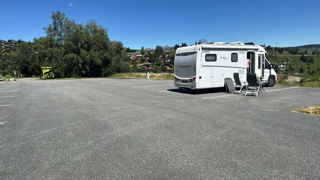 Camping car Park — Sp. parking dla kamperów in Saint-Pierre-dels-Forçats