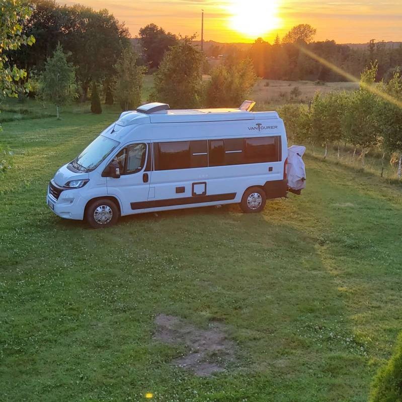 YKD Camping Land — Sítio de acampamento in Žalktynė