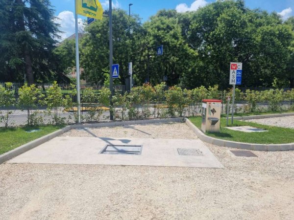 Agricamping  Il Parco dell'Adige — Photo 4