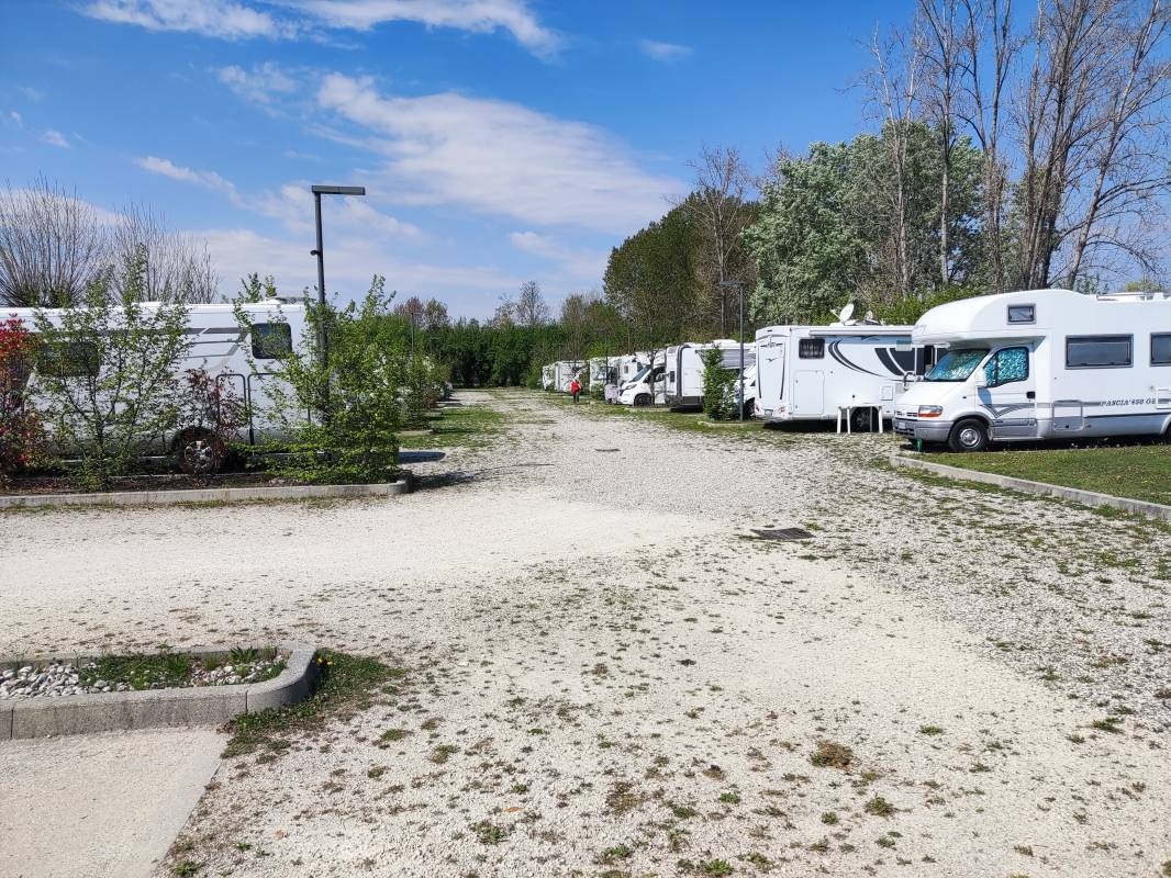 Quinto Camper Resort — Stellplatz in Quinto di Treviso