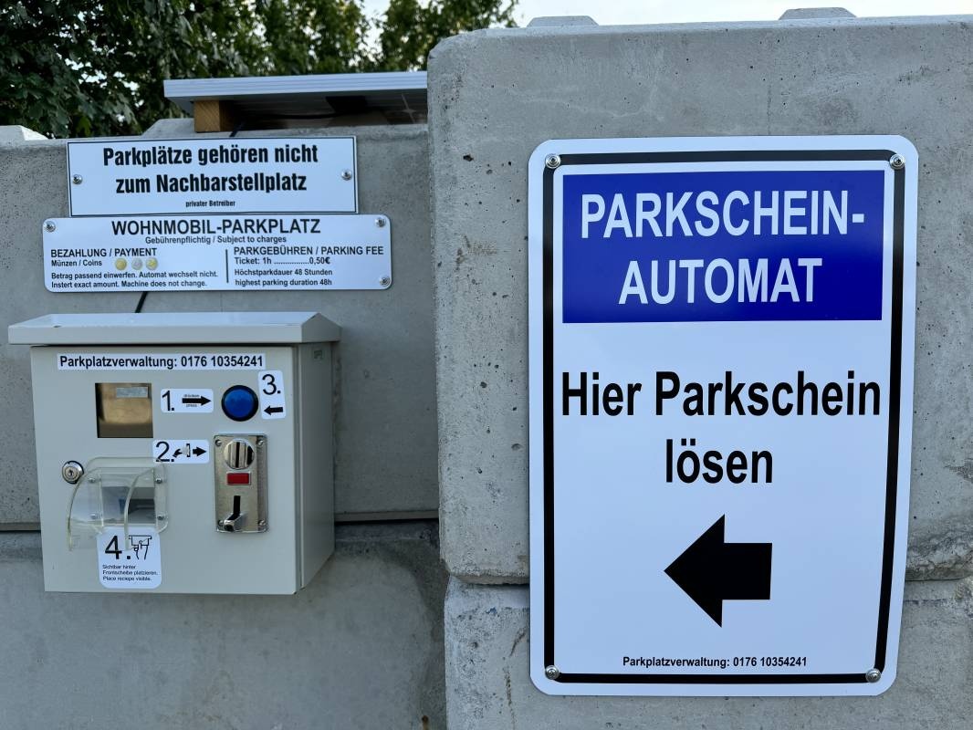 Wohnmobilstellplatz Olaf Grätz — Стоянка з ночівлею in Coswig (Anhalt)