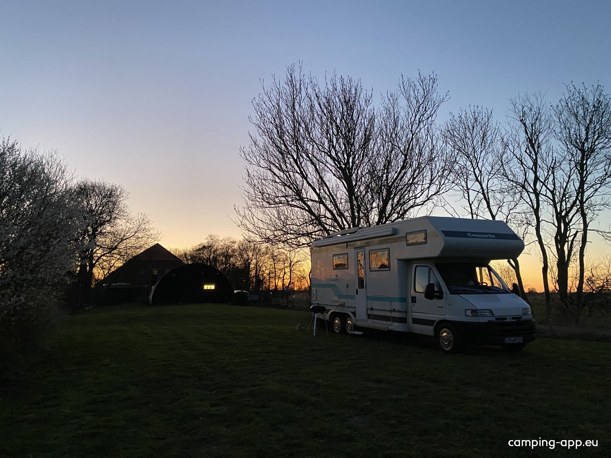 Wohnmobilstellplatz Hooksiel — Campervan Site in WHV