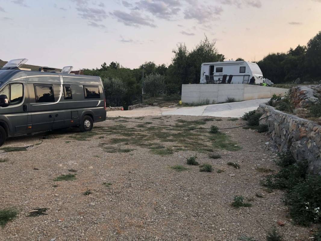 Camping Sara — Місце для кемпінгу in Lješevići