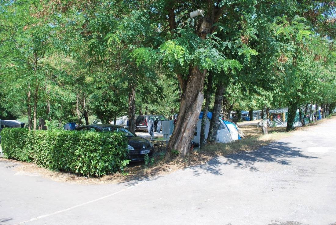 Camping Le Pont de Maisonneuve — Campingplatz in Beaulieu