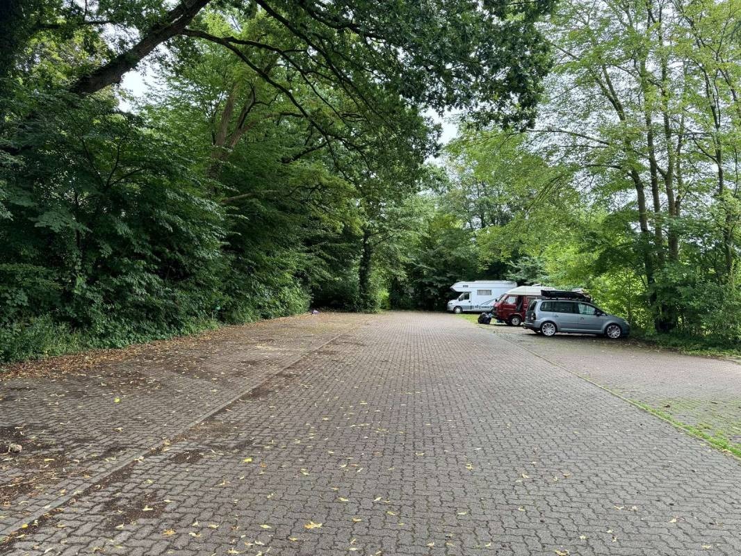 Stellplatz Schenefeld — Karavan Sitesi in Schenefeld