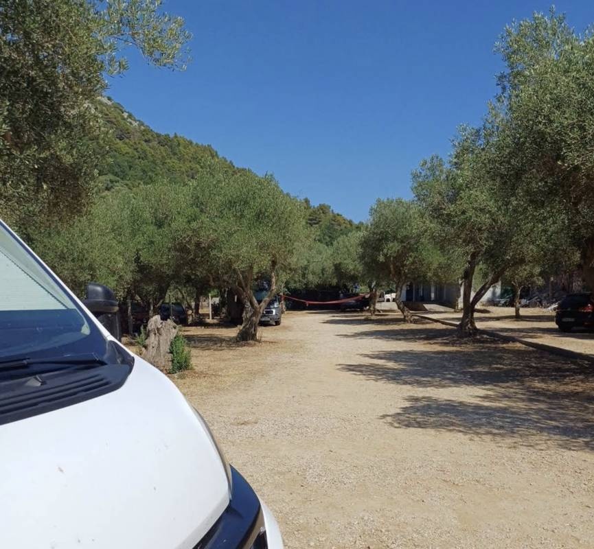 Parkplatz Duba — Karavan Sitesi in Slivno Ravno