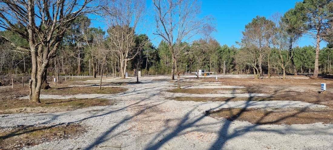 Stellplatz des Dunes — Bobilplass in Vensac
