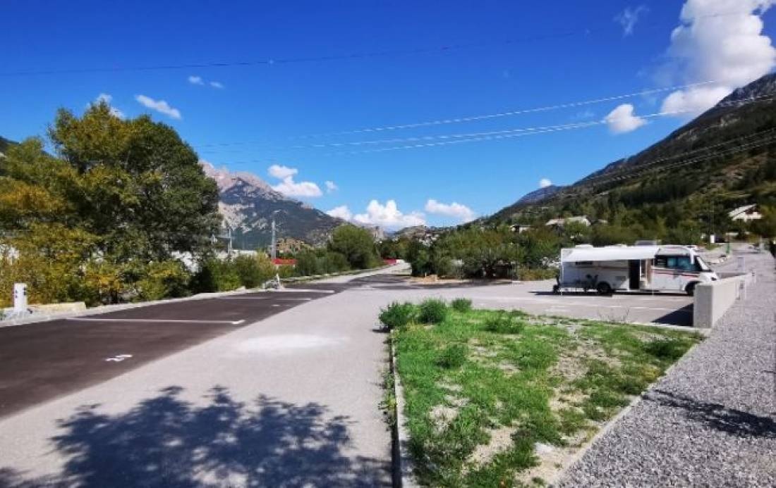 Stellplatz Argentière-la-Bessée — Karavan Sitesi in L'Argentière-la-Bessée