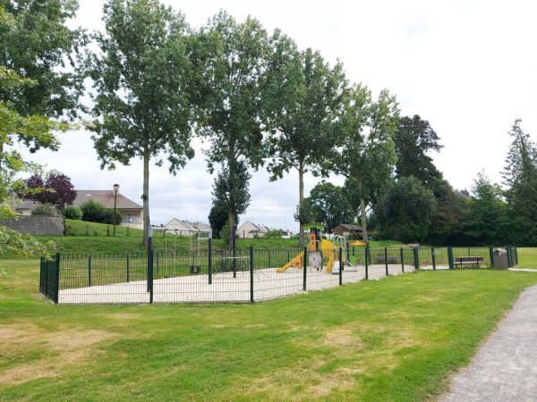 Stellplatz Saint-Hilaire-du-Harcouët — Photo 4