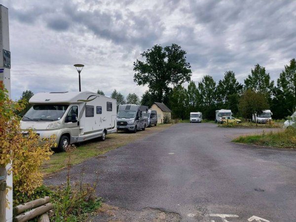 Stellplatz Saint-Hilaire-du-Harcouët