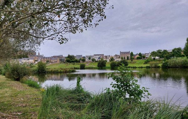 Stellplatz Saint-Hilaire-du-Harcouët — Foto 5