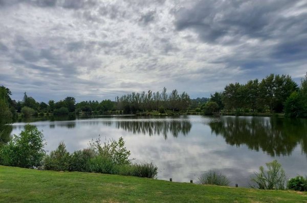 Stellplatz Saint-Hilaire-du-Harcouët — Photo 6