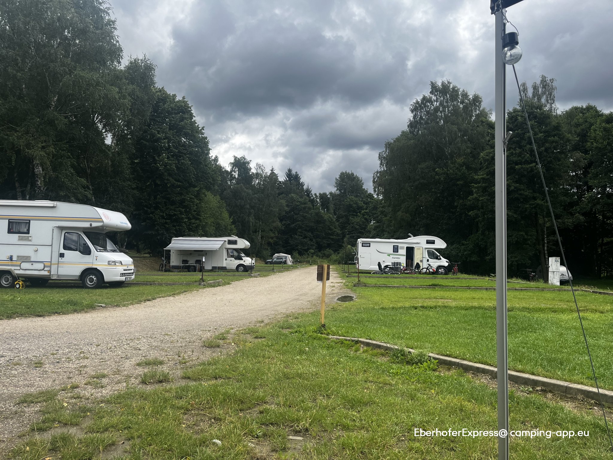 Auto-kemp a Koupaliště — Kamp yeri in Nové Město pod Smrkem
