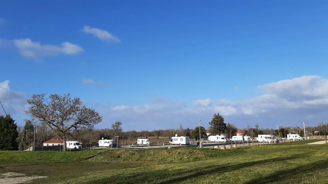 Aire de camping-car Blaye — Campervan Site in Blaye