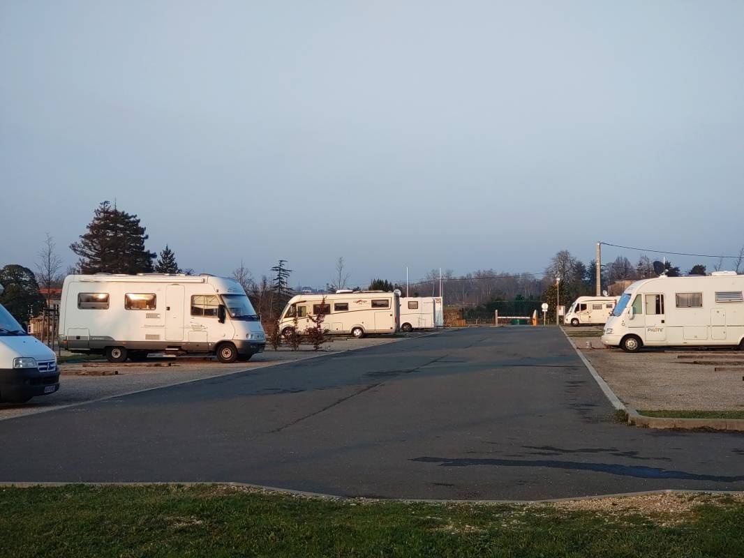 Aire de camping-car Blaye — Campervan Site in Blaye