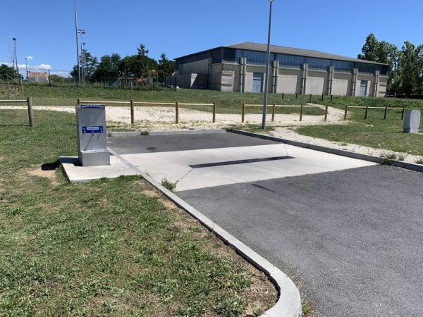 Aire de camping-car Blaye — Photo 2
