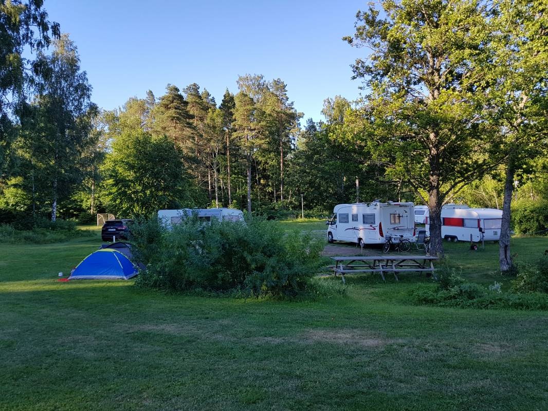 Sofielund vandrarhem & camping — 露营地 in Sala