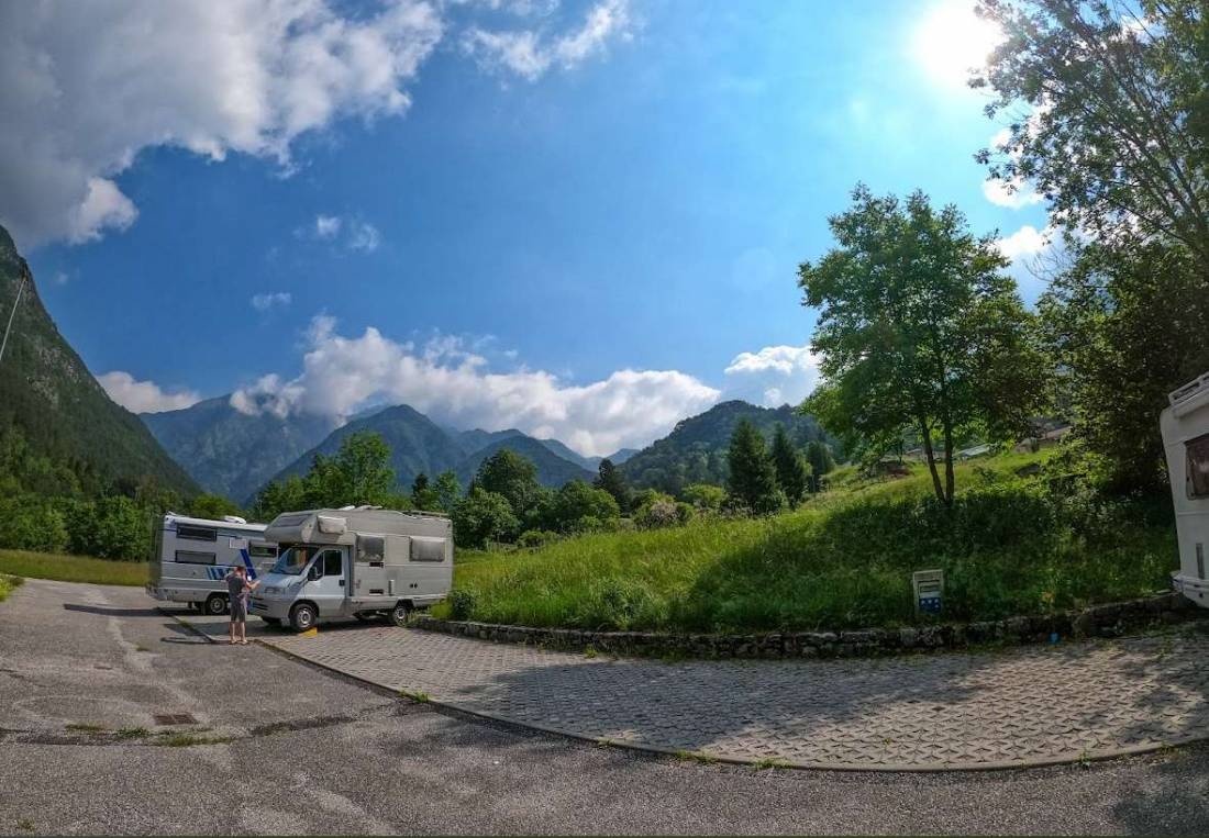 Area Sosta Camper Val d'Arzino — Camperplaats in San Francesco