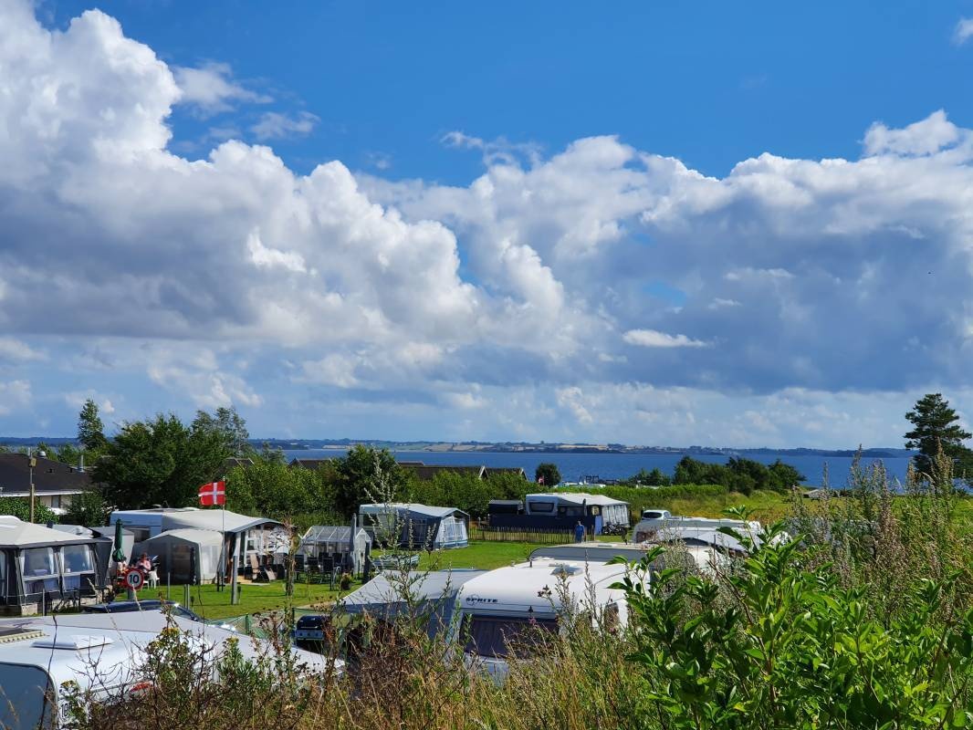 Løgismosestrand Camping **** — Campingplads in Haarby