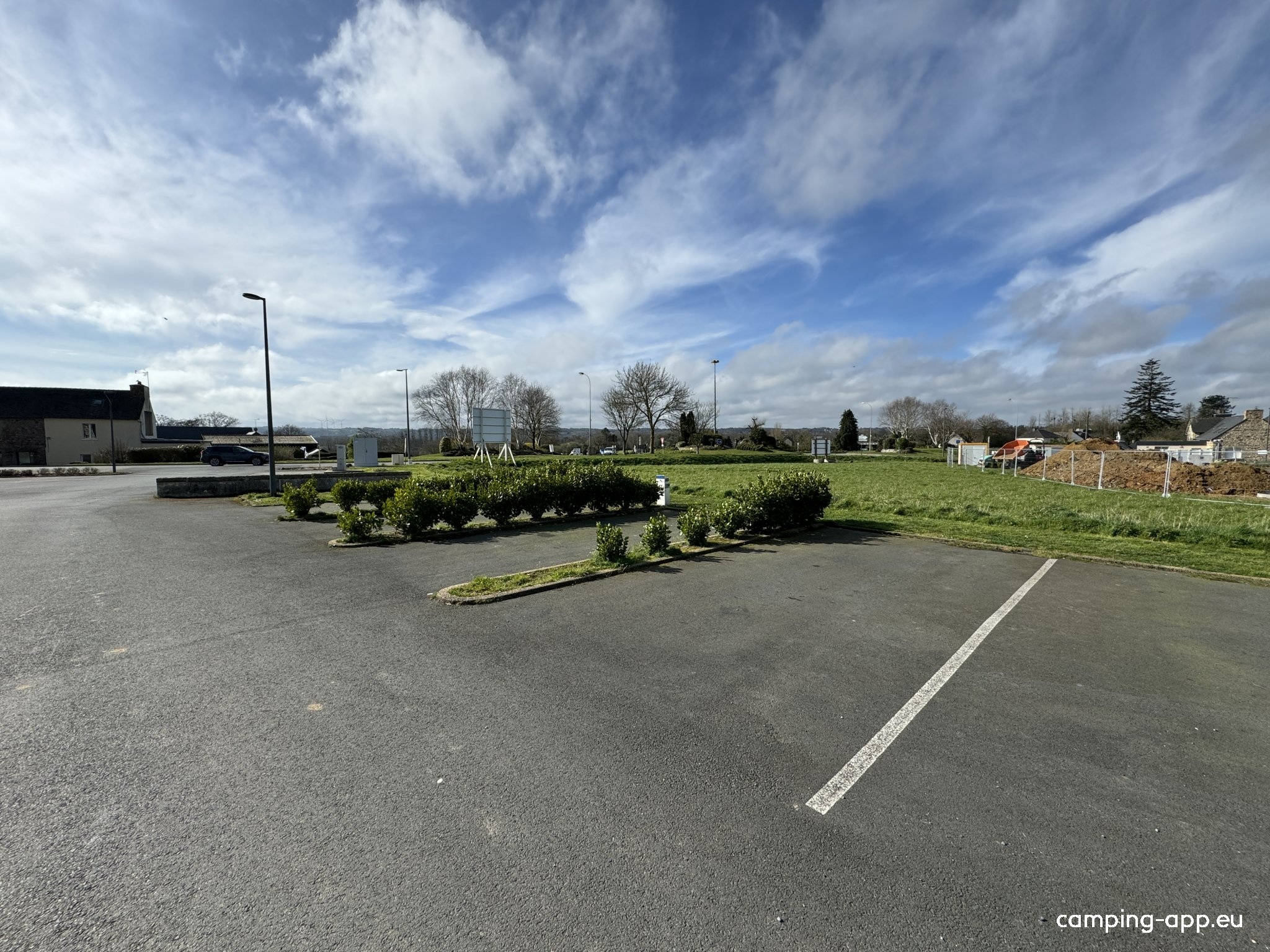 Stellplatz  Châtelaudren-Plouagat — Sítio para autocaravanas in Châtelaudren-Plouagat