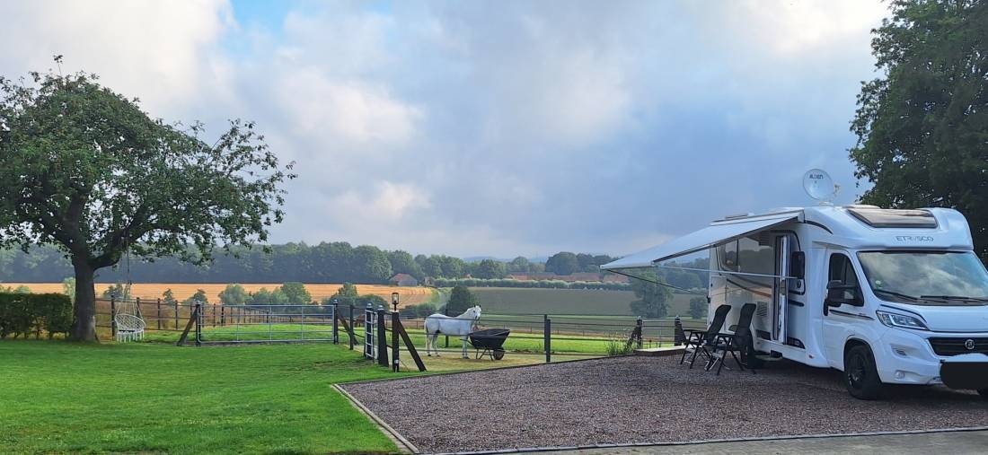 Stellplatz auf dem Bauernhof — Farm in Brakel
