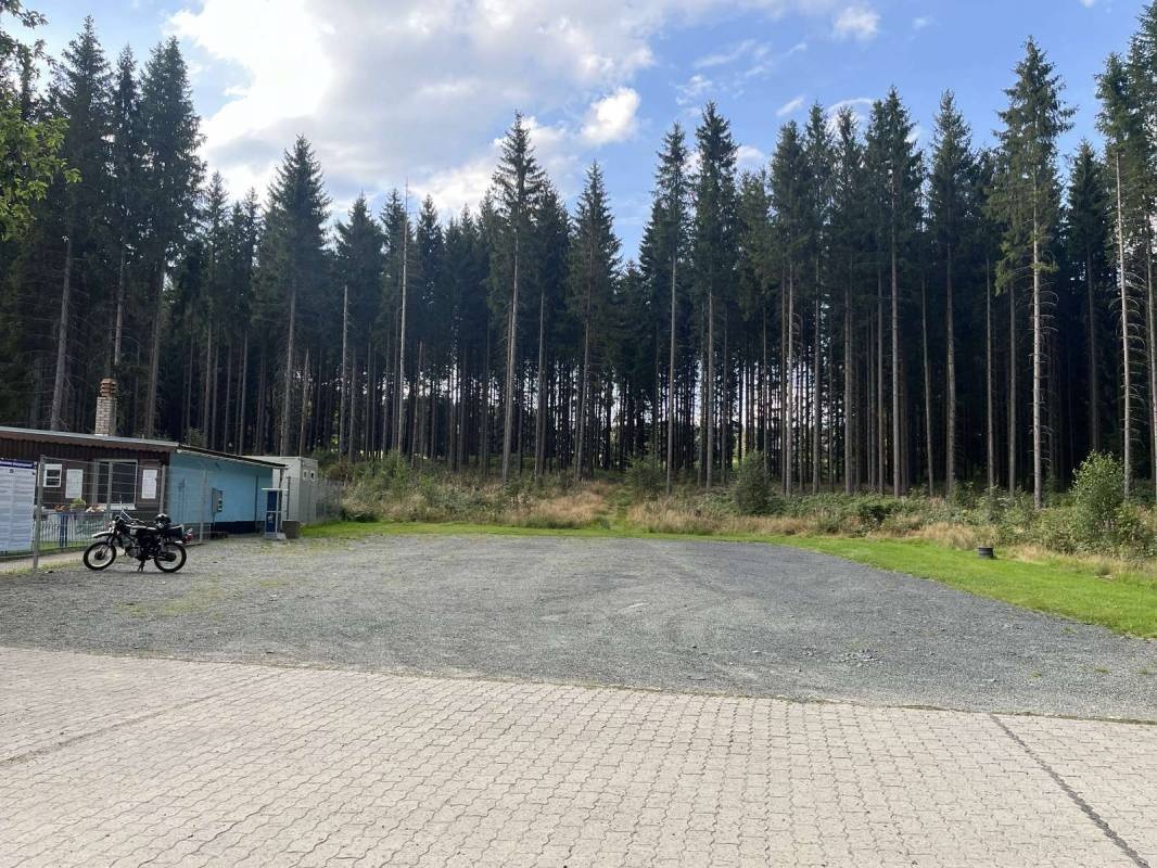 Stellplatz am Naturbad — Sítio para autocaravanas in Johanngeorgenstadt