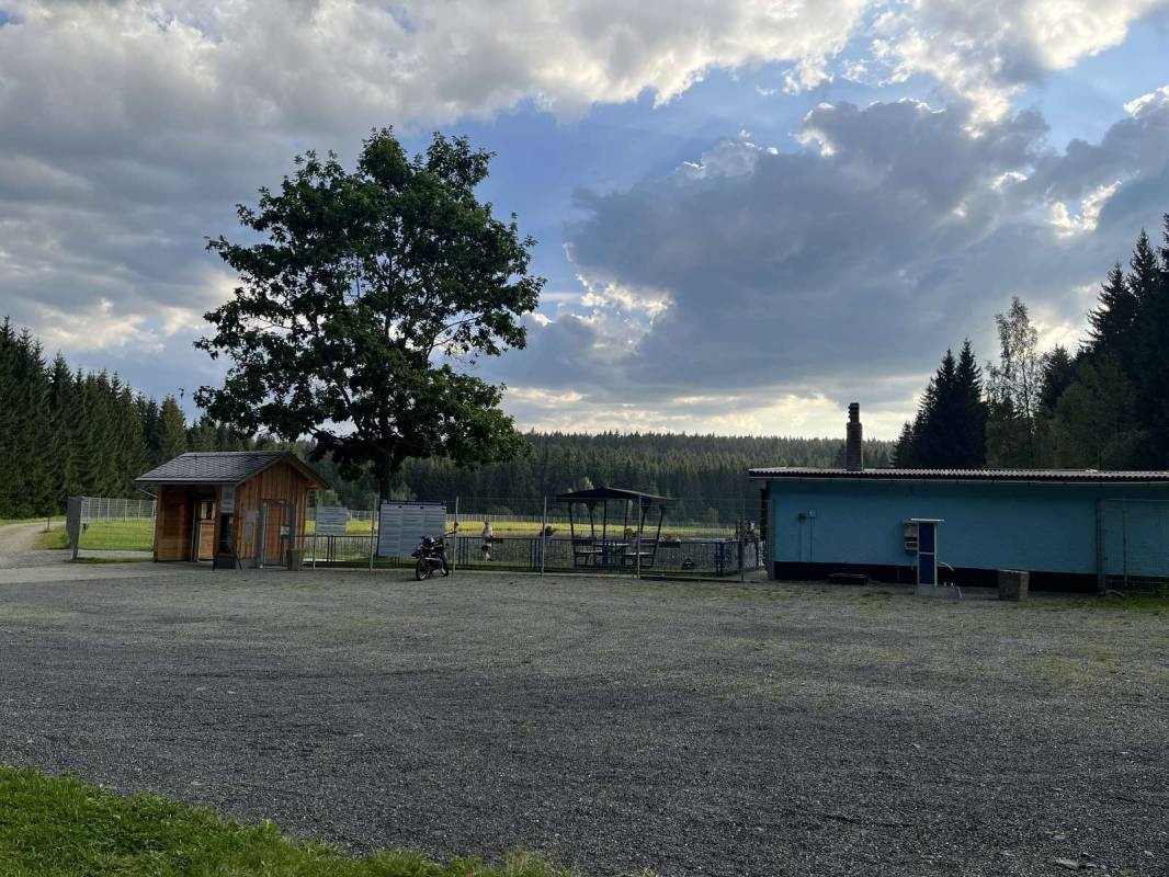 Naturbad Am Schwefelbach — Bobilplass in Johanngeorgenstadt