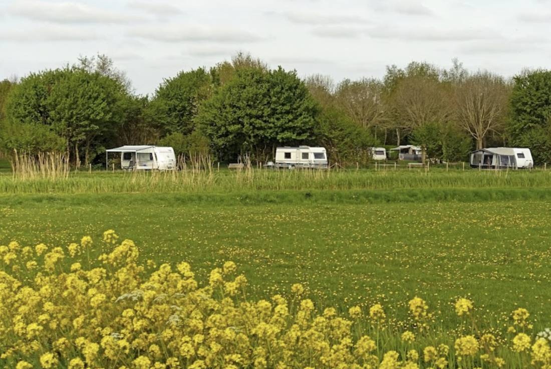 Camping Veerhof — Campingplatz in Oostwoud