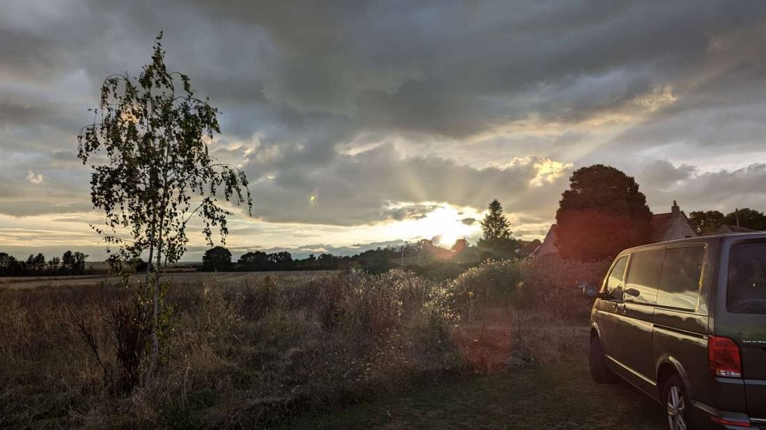 Les Marchands gite, B&b, Mini Camping — Campingplats in Chezelle