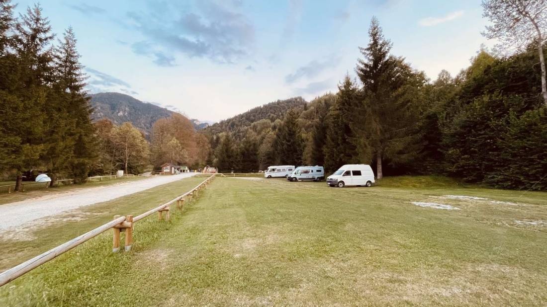 Stellplatz am Hotel Diery — Area di sosta in Žilina