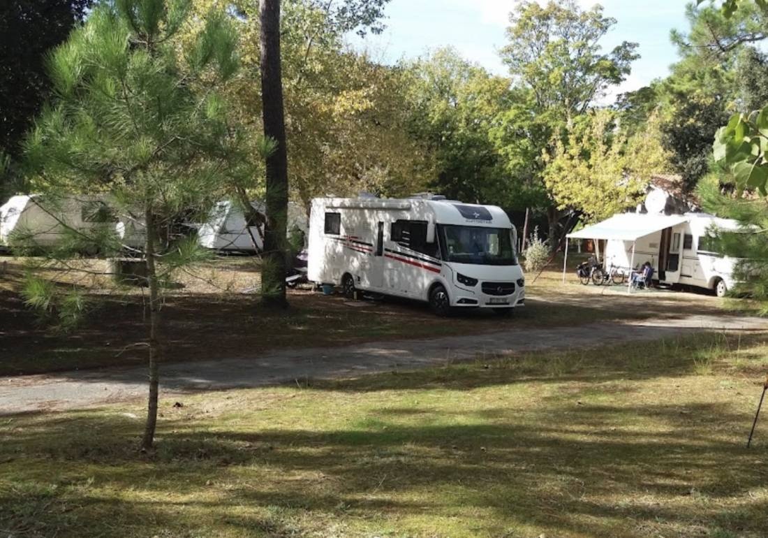 Camping Les Saumonards — Kamp yeri in Saint-Georges-d'Oléron