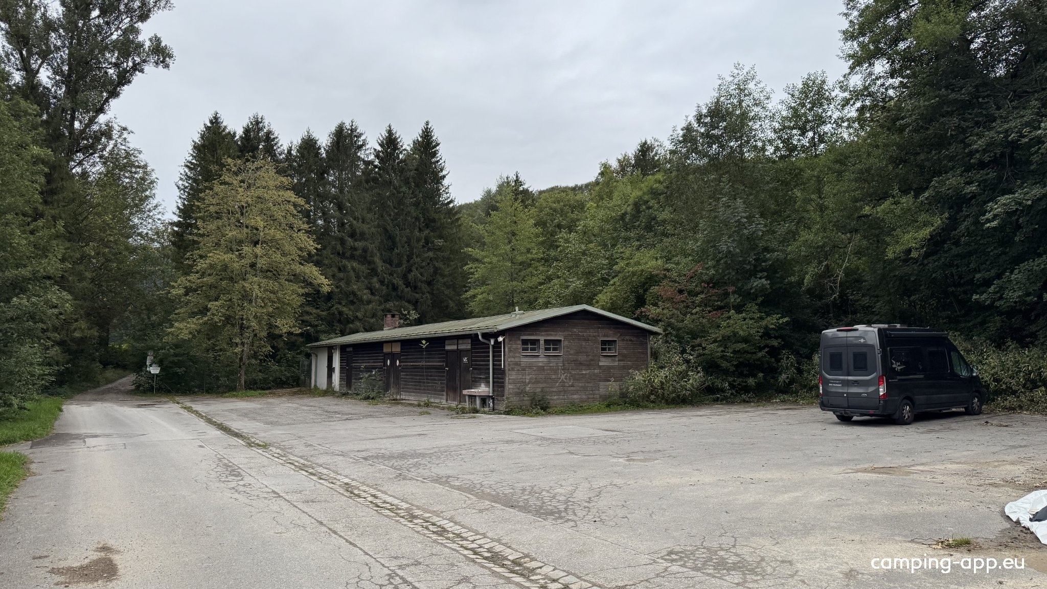 Wanderparkplatz am Schießstand — Parcheggio pubblico in Brannenburg