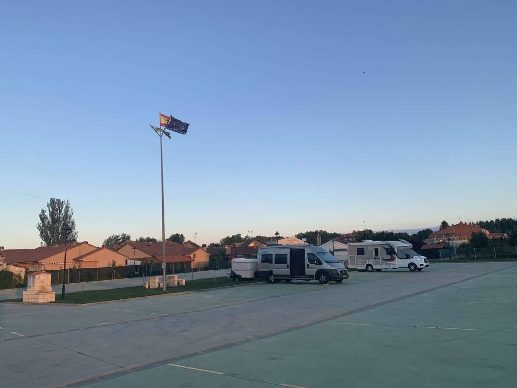Area autocaravanas Cihuri — Campervan Site in Cihuri