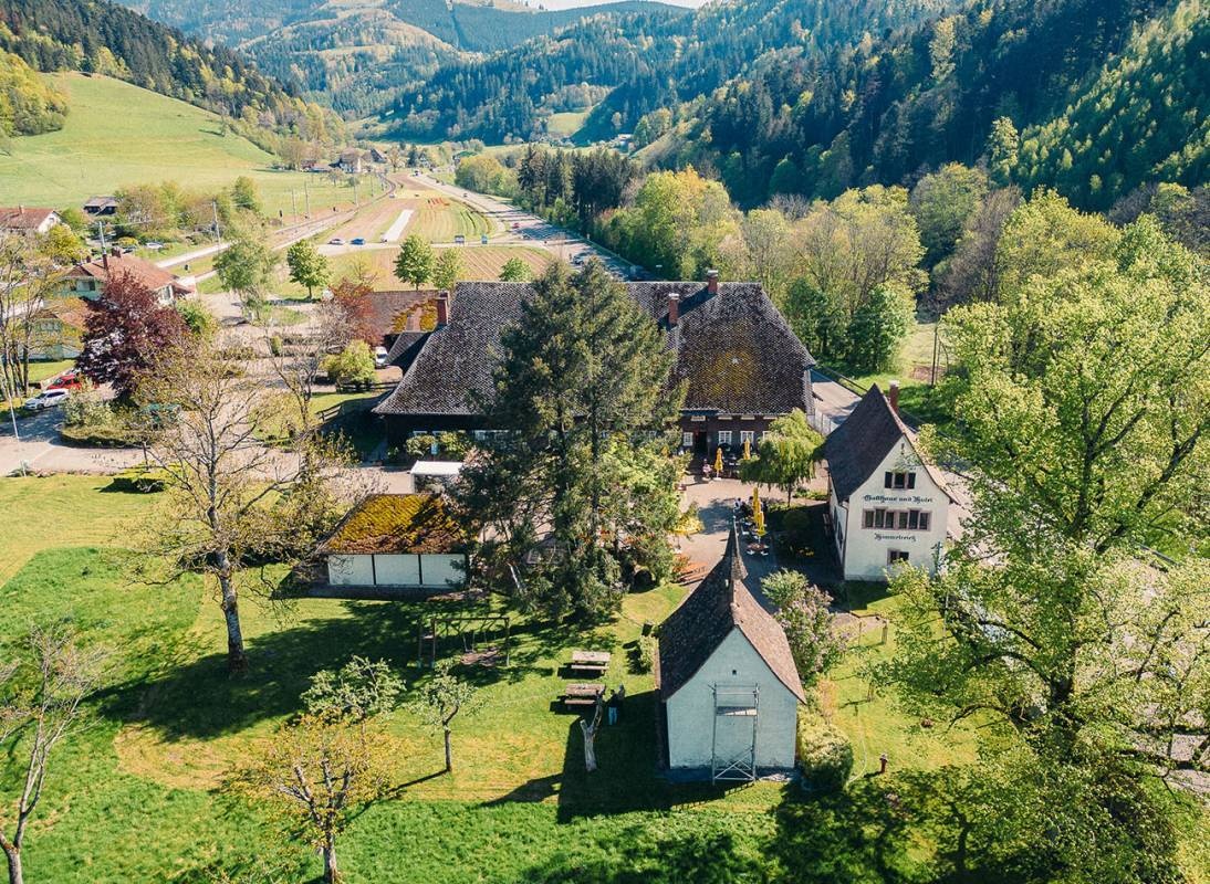 Hofgut Himmelreich — Campervan Site in Kirchzarten