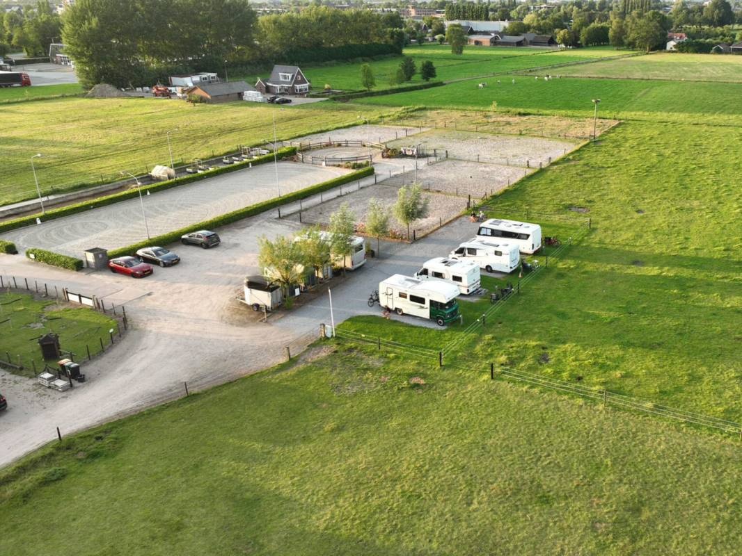 Hiensch — Sítio para autocaravanas in Nijkerkerveen