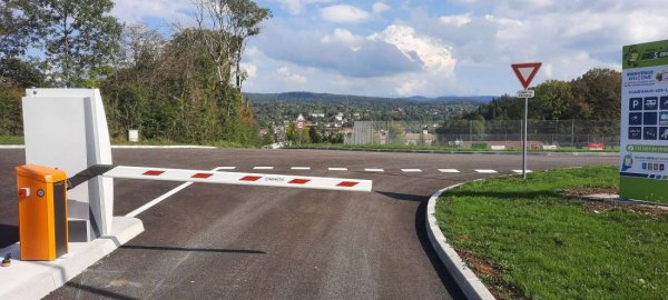 Stellplatz Clairvaux-les-Lacs — Photo 4