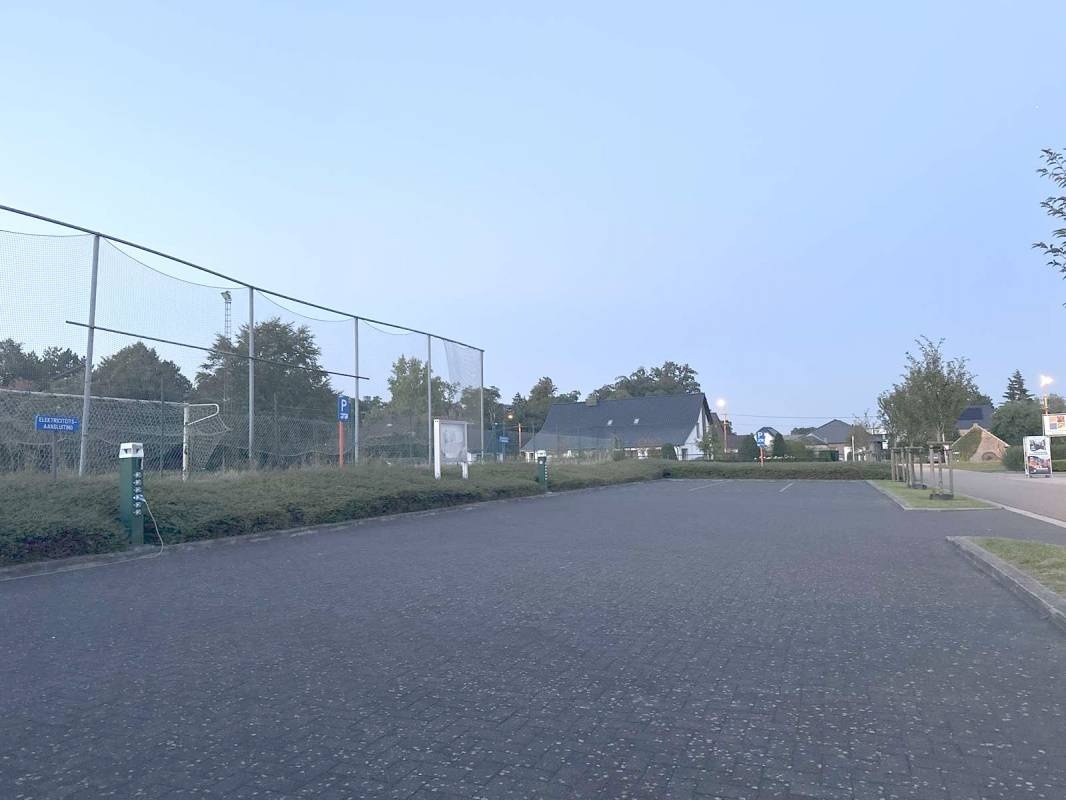 Camperplaats Komweg Neeroeteren — Camperplads in Maaseik