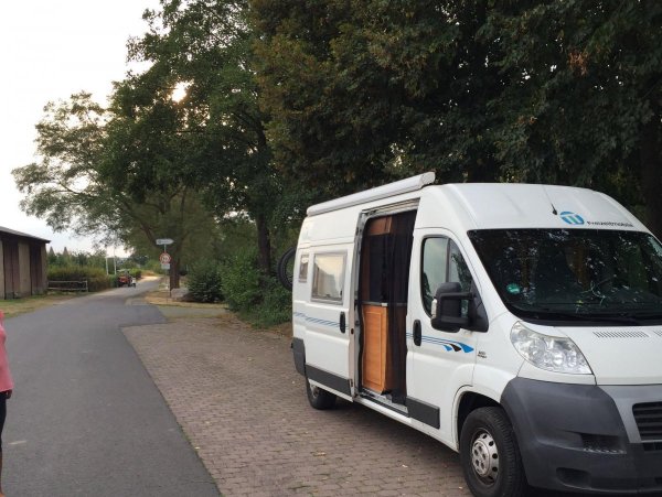 Sporthallenparkplatz Münzenberg — Foto 2
