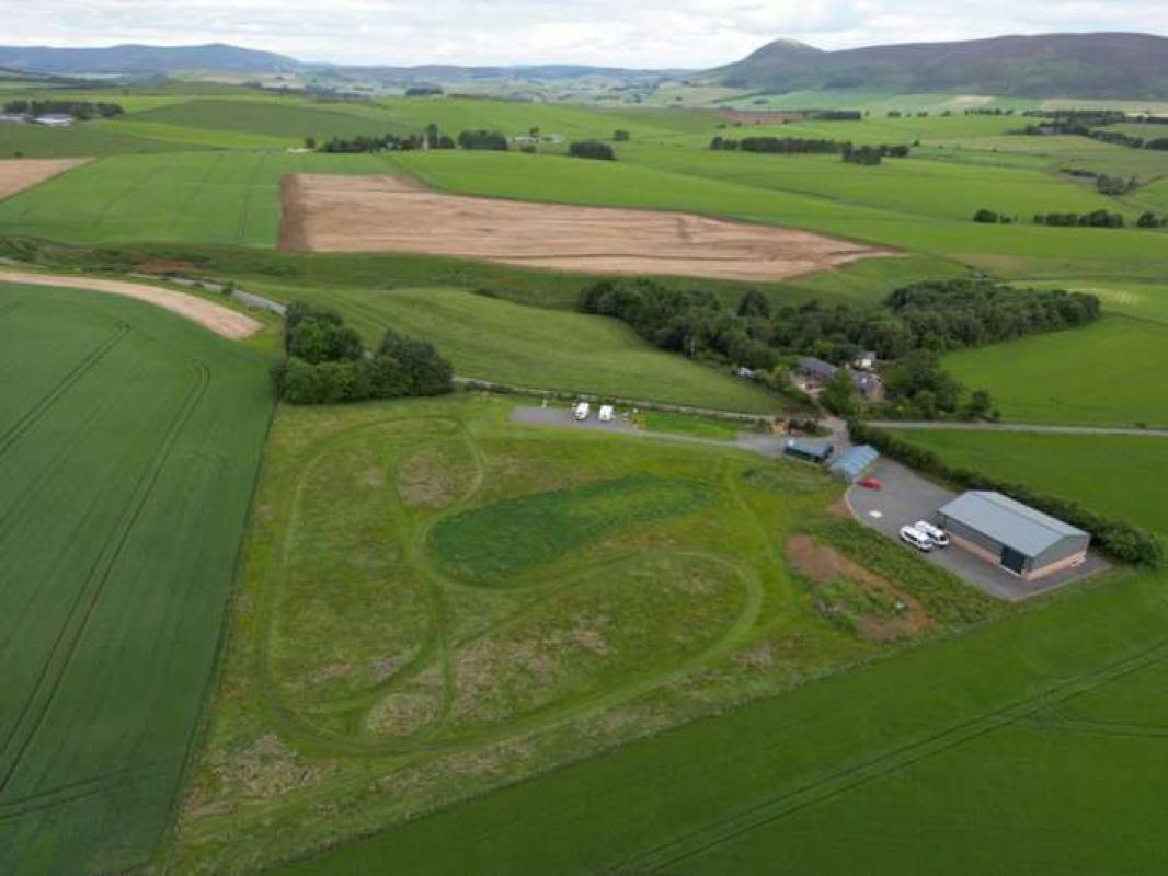 Grampian Campervan Campsite — Area di sosta in Huntly