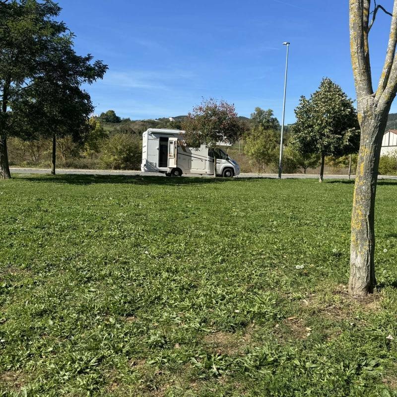Aparcamiento de autocaravanas — Sítio para autocaravanas in Aoiz